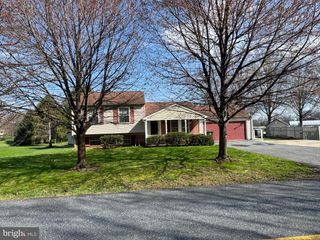 715 HEMPFIELD HILL, Columbia, PA 17512