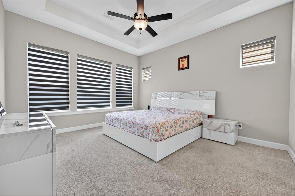 Image 36 of property listing at 419 Pure Parsley Path, Richmond, TX 77406