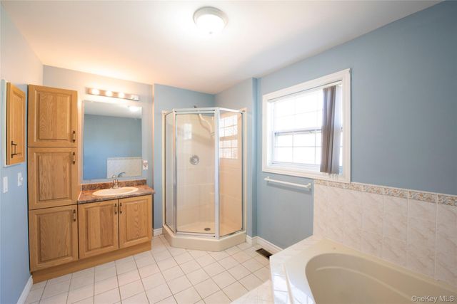 212 Rhinecliff Road, Rhinebeck, NY 12572