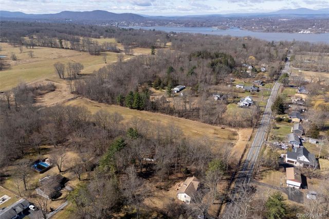 212 Rhinecliff Road, Rhinebeck, NY 12572