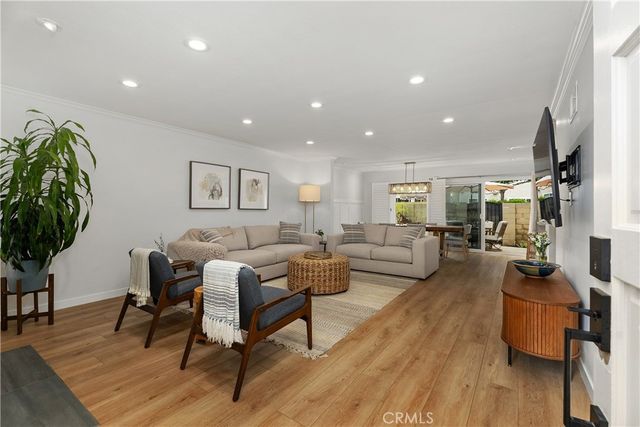 5112 Kingscross, Westminster, CA 92683