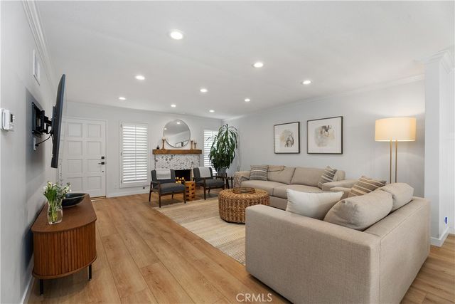 5112 Kingscross, Westminster, CA 92683