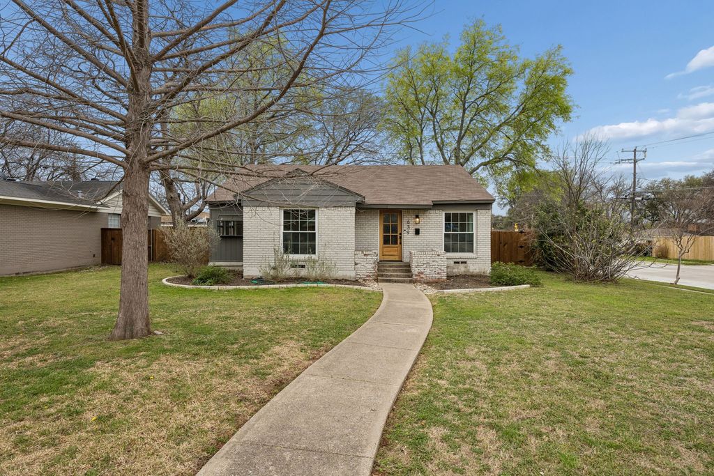 639 Nottingham Drive, Richardson, TX 75080
