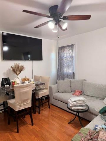 105-52 88th Street, Ozone Park, NY 11417