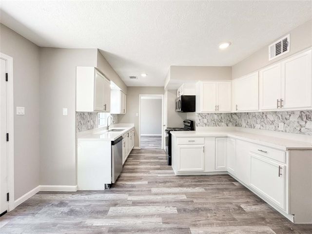 10610 Mills Prairie Street, Houston, TX 77070