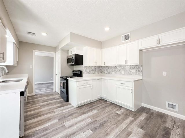 10610 Mills Prairie Street, Houston, TX 77070
