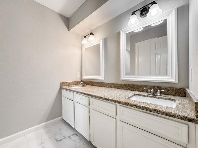 10610 Mills Prairie Street, Houston, TX 77070