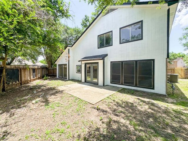 10610 Mills Prairie Street, Houston, TX 77070