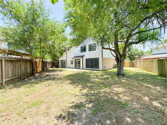 10610 Mills Prairie Street, Houston, TX 77070
