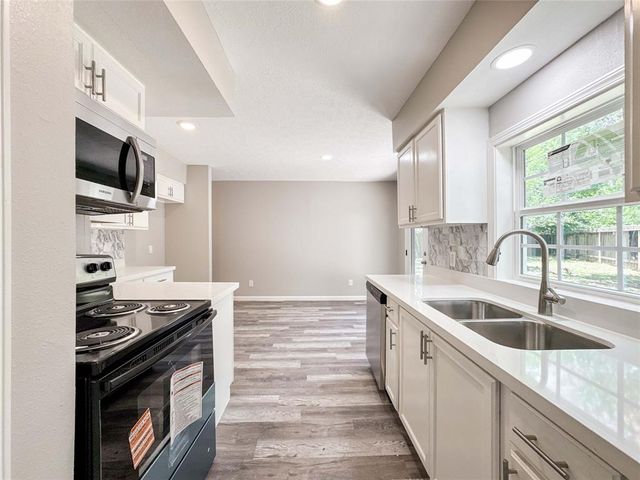10610 Mills Prairie Street, Houston, TX 77070