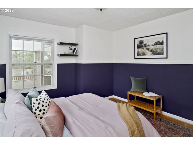 12500 Se RIDGECREST Rd, Happy Valley, OR 97086