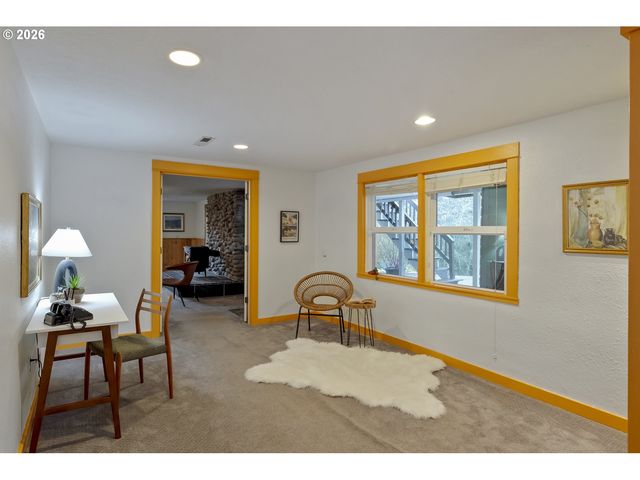 12500 Se RIDGECREST Rd, Happy Valley, OR 97086