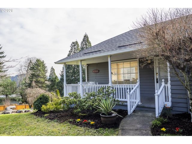 12500 Se RIDGECREST Rd, Happy Valley, OR 97086