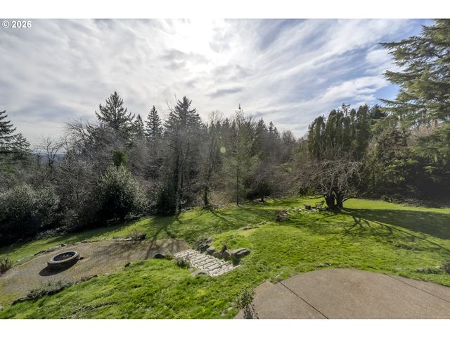 12500 Se RIDGECREST Rd, Happy Valley, OR 97086