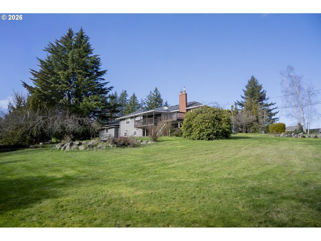 12500 Se RIDGECREST Rd, Happy Valley, OR 97086