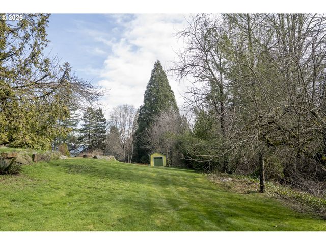 12500 Se RIDGECREST Rd, Happy Valley, OR 97086