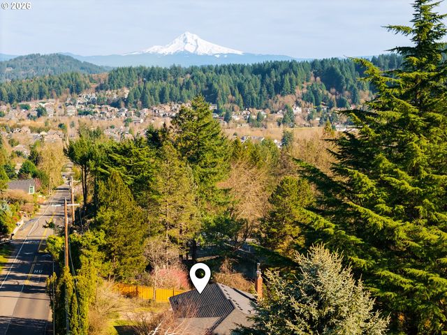 12500 Se RIDGECREST Rd, Happy Valley, OR 97086