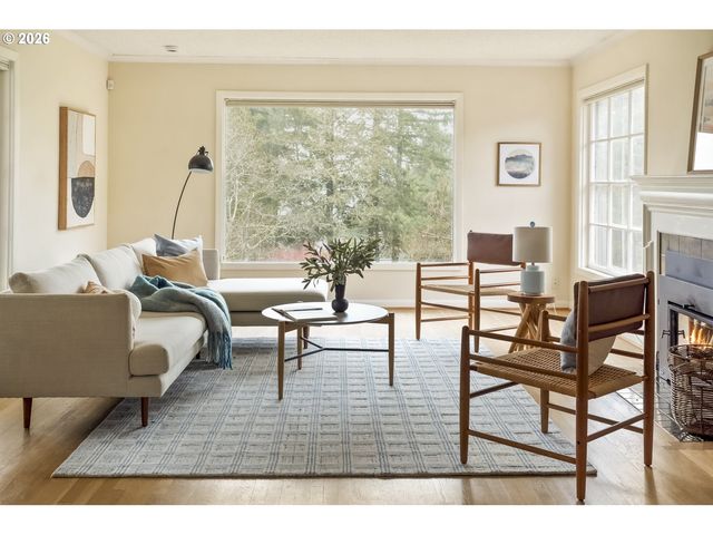 12500 Se RIDGECREST Rd, Happy Valley, OR 97086