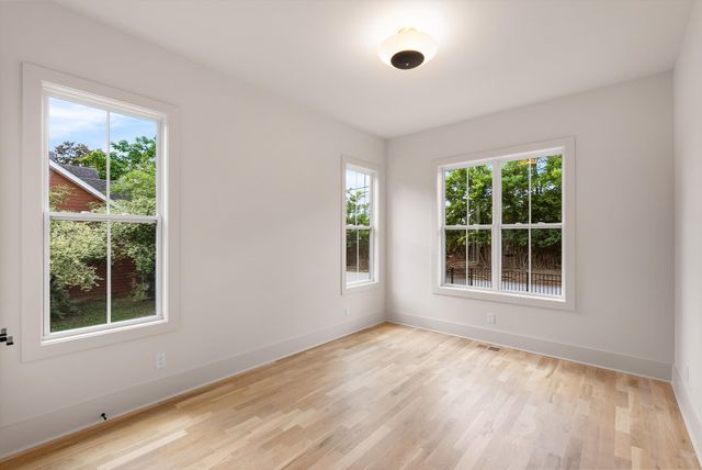 916 Morrison St, Nashville, TN 37208