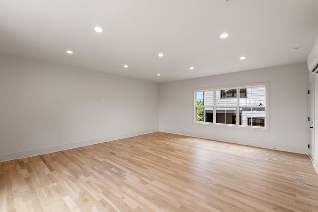 916 Morrison St, Nashville, TN 37208