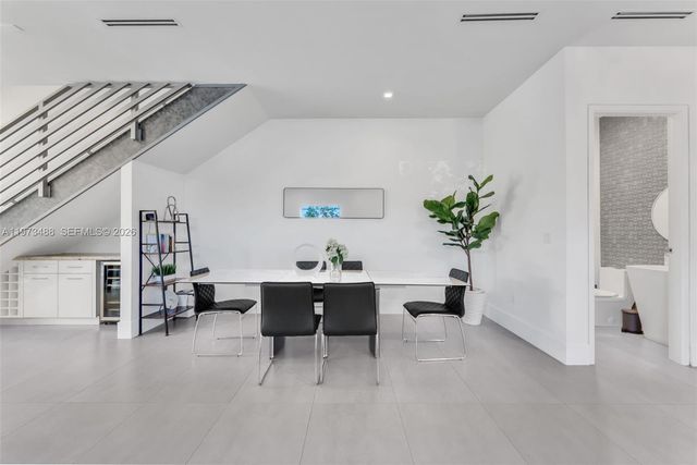 3055 Carter St 3055, Miami, FL 33133