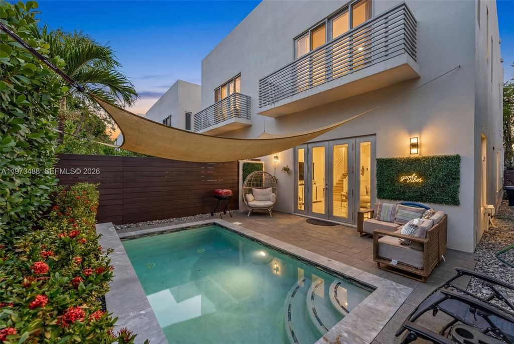 3055 Carter St 3055, Miami, FL 33133