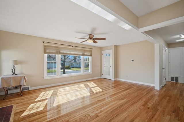 210 Winton Street, Springfield, MA 01118