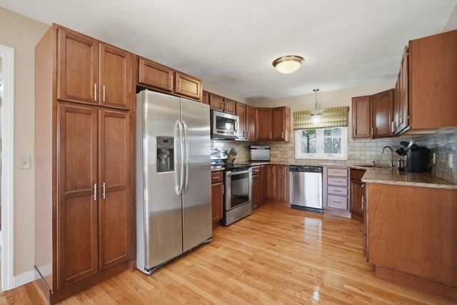210 Winton Street, Springfield, MA 01118