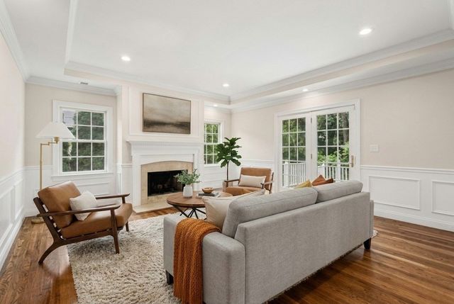 6 Hazel Rd, Lexington, MA 02420