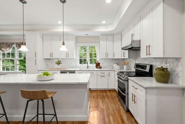 6 Hazel Rd, Lexington, MA 02420