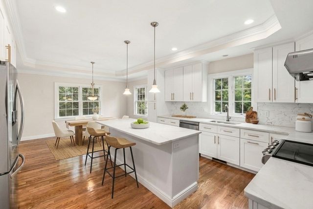6 Hazel Rd, Lexington, MA 02420