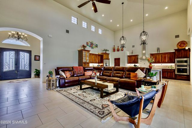 5545 Via Segura, Las Cruces, NM 88011