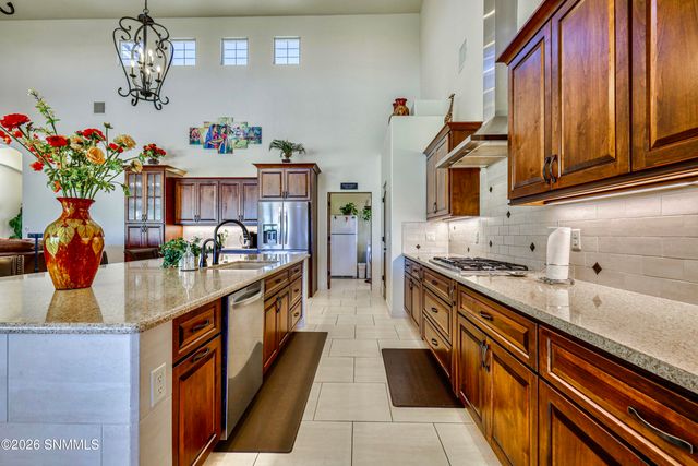 5545 Via Segura, Las Cruces, NM 88011