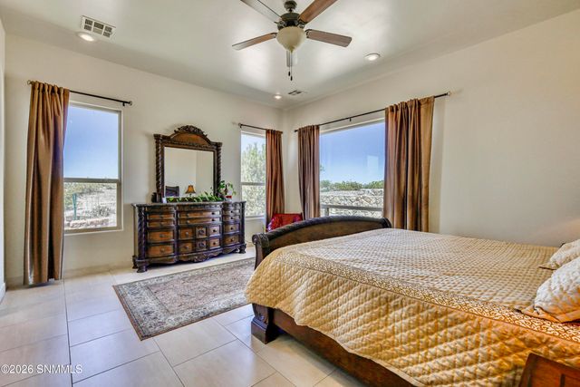 5545 Via Segura, Las Cruces, NM 88011