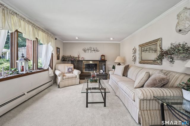 14 Richard Lane, Prospect, CT 06712