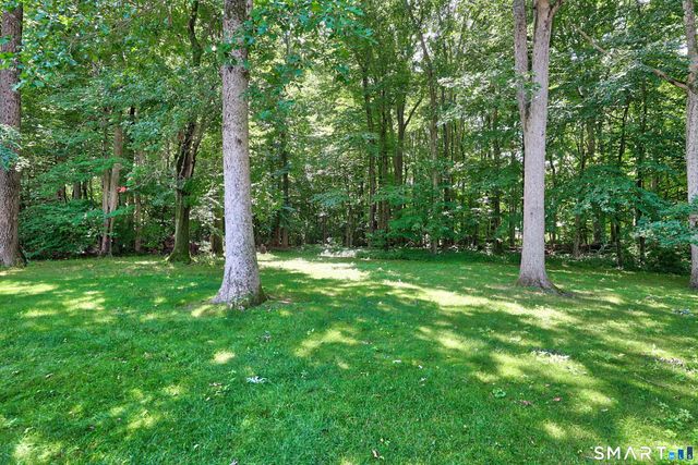 14 Richard Lane, Prospect, CT 06712
