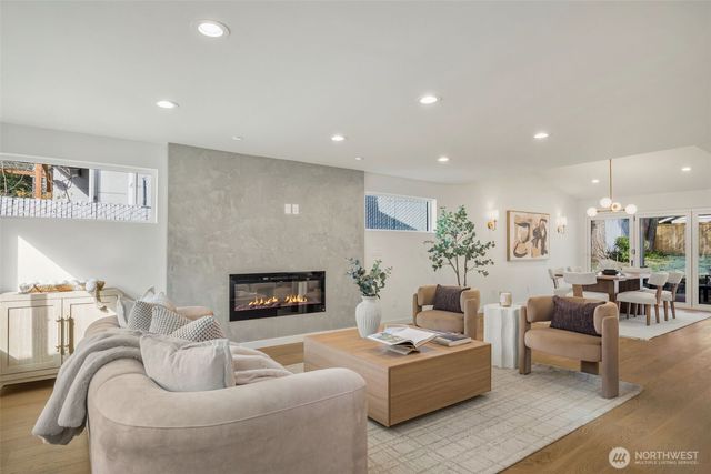 428 164th Avenue SE, Bellevue, WA 98008