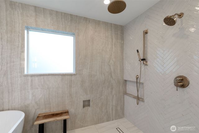 428 164th Avenue SE, Bellevue, WA 98008