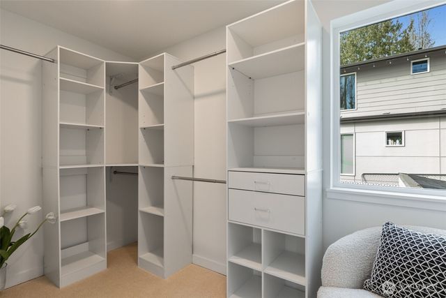 428 164th Avenue SE, Bellevue, WA 98008