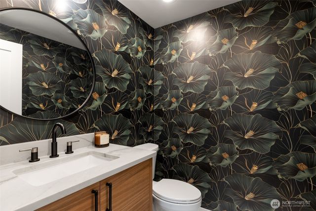 428 164th Avenue SE, Bellevue, WA 98008