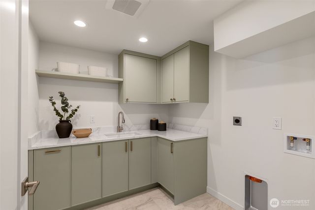 428 164th Avenue SE, Bellevue, WA 98008