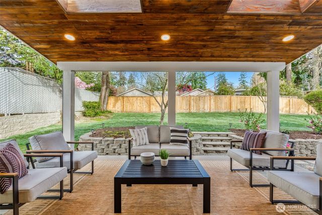 428 164th Avenue SE, Bellevue, WA 98008