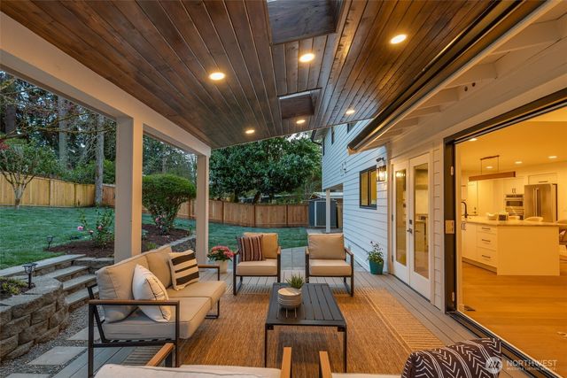 428 164th Avenue SE, Bellevue, WA 98008