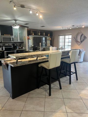 3310 NW 90th Avenue, Coral Springs, FL 33065