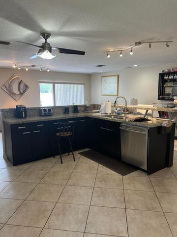 3310 NW 90th Avenue, Coral Springs, FL 33065