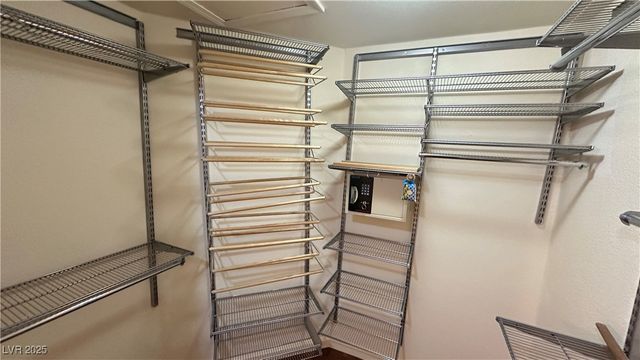 43 East Agate Avenue 203, Las Vegas, NV 89123