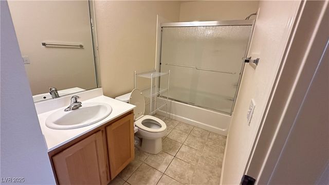 43 East Agate Avenue 203, Las Vegas, NV 89123