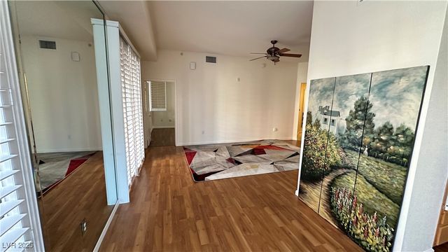 43 East Agate Avenue 203, Las Vegas, NV 89123