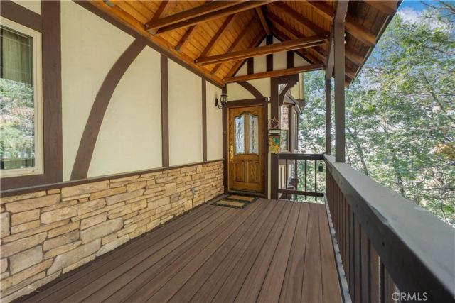 28992 Banff Dr, Lake Arrowhead, CA 92352