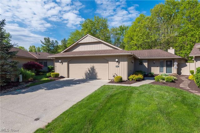 33125 Cedar Branch Circle, North Ridgeville, OH 44039